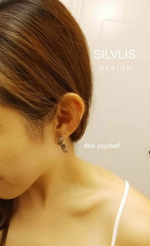 Be Yourself sterling silver gold vermeil stylish earrings (DES1026)
