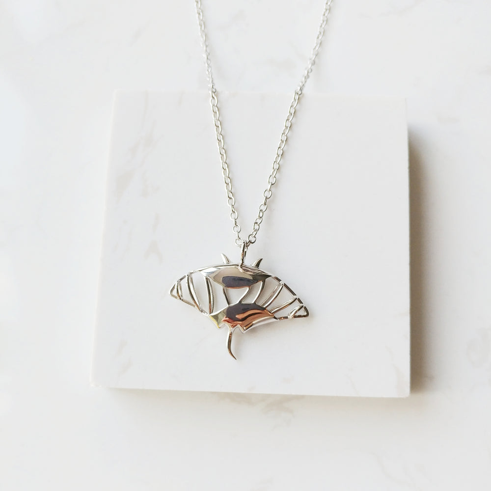 Love Nature Sterling Silver Necklace - Stingray (DES2213)